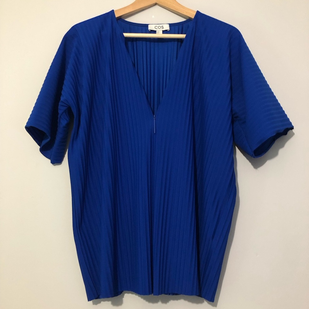 COS Cobalt Blue Pleated Zipper V-Neck Short Sleeve Blouse Women’s Medium Shirt